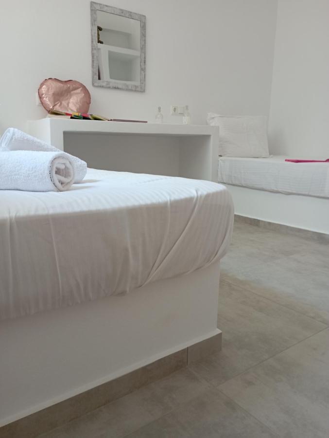 מיקרי ויגלה Bamboo Villa Naxos מראה חיצוני תמונה